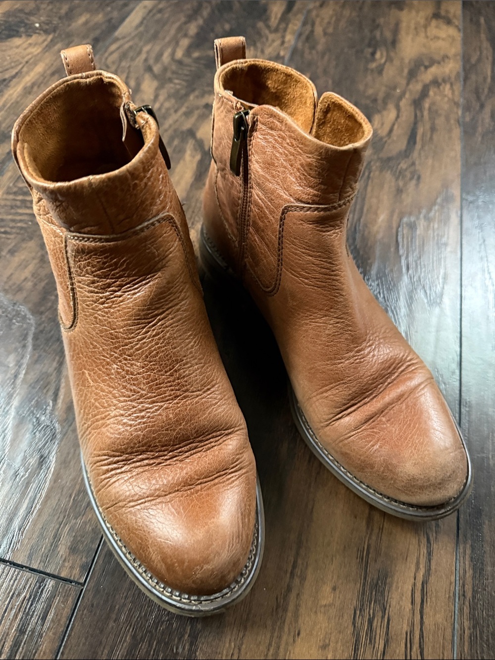 Franco Sarto Cognac Brown Leather Zip Ankle Boots. Gently used, size 7.5 Women’s